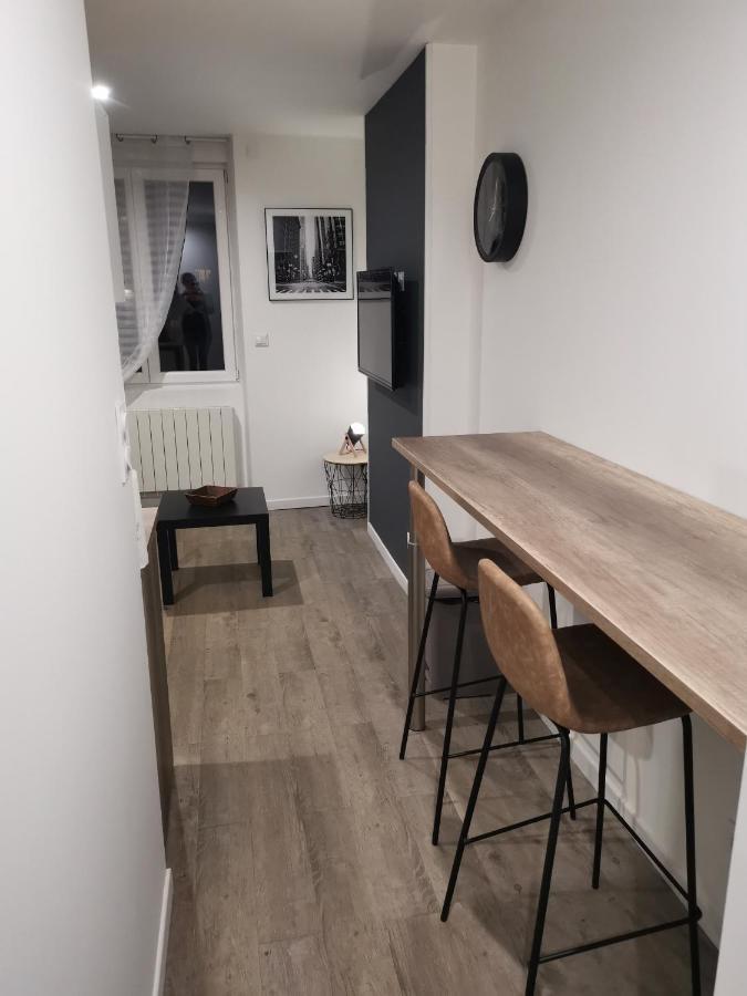 Studio Cosy Au Pied Du Metro Flachet Вийёрбан Экстерьер фото
